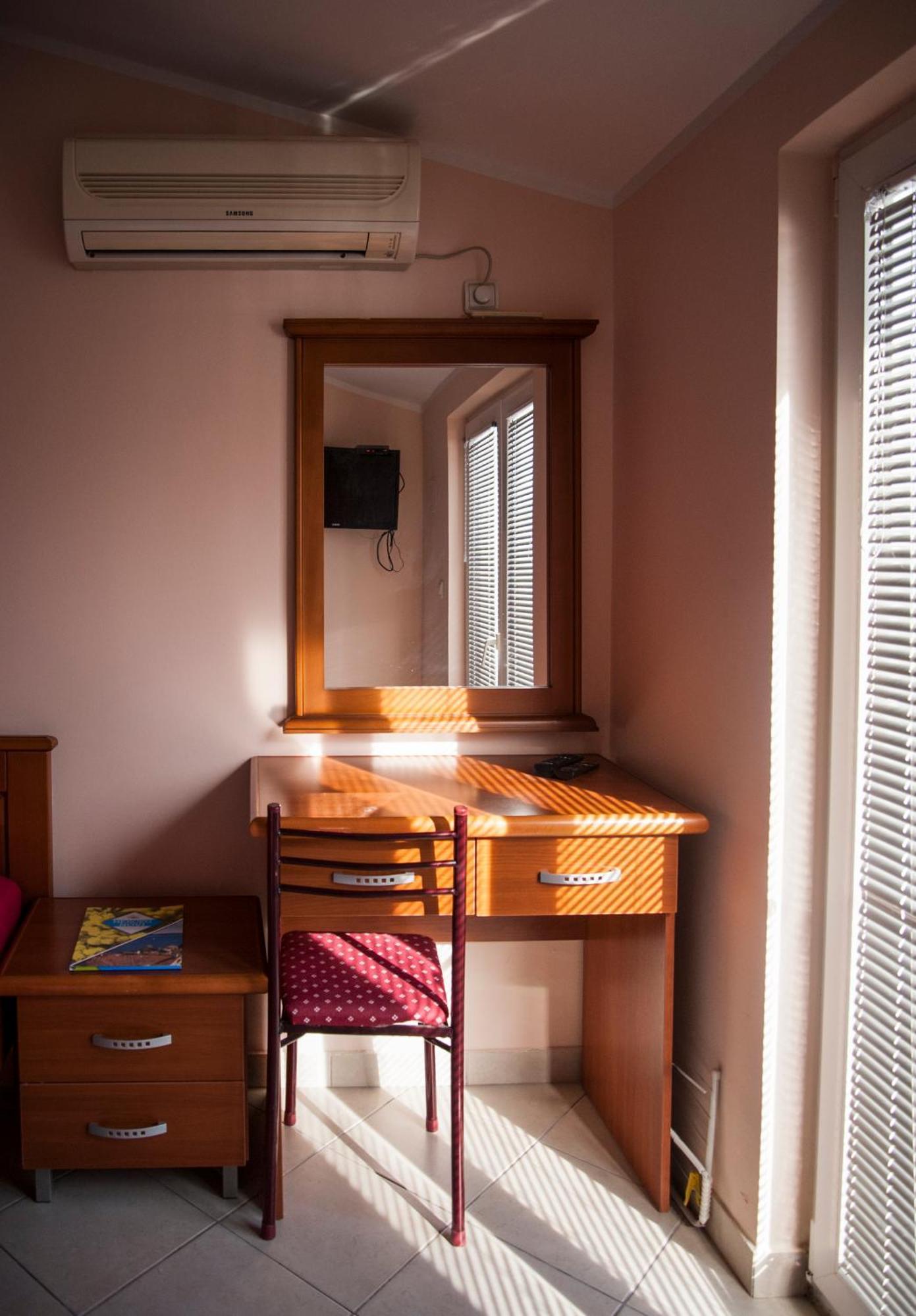 Apartments Mako Herceg Novi Ngoại thất bức ảnh
