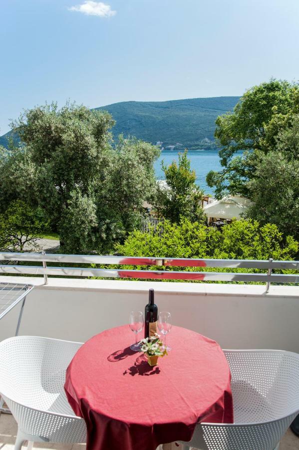 Apartments Mako Herceg Novi Ngoại thất bức ảnh